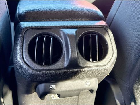 Used 2021 Jeep Wrangler Unlimited Rubicon w/ Dual Top Group image 36