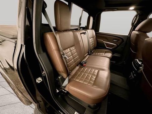 Used 2022 Nissan Titan Platinum Reserve w/ Moonroof Package AWD/4WD image 26