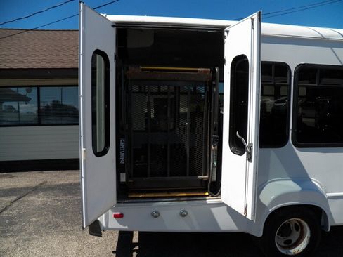 Used 2011 Ford E-350 and Econoline 350 Super Duty w/ Shuttle Bus Prep Pkg RWD image 15