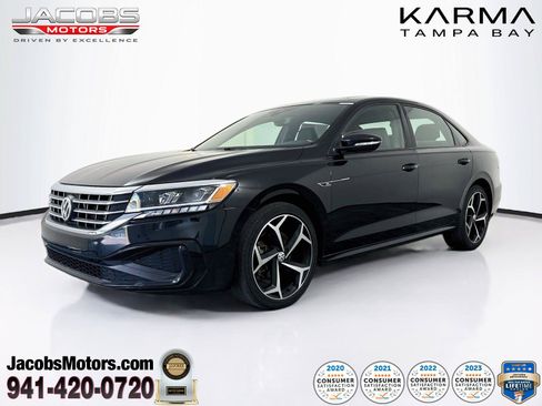Used 2021 Volkswagen Passat 2.0T R-Line FWD image 1