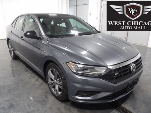 Used 2020 Volkswagen Jetta R-Line w/ R-Line Cold Weather Package FWD image 1