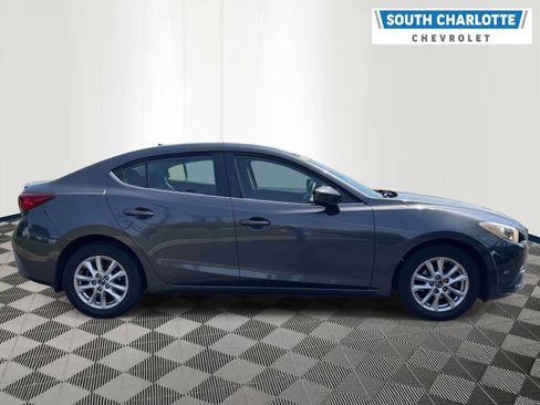 Used 2014 MAZDA MAZDA3 i Touring w/ Technology Package image 4