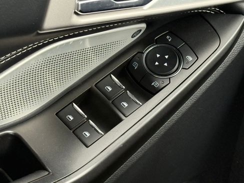 Used 2020 Ford Explorer ST w/ ST Street Pack image 38