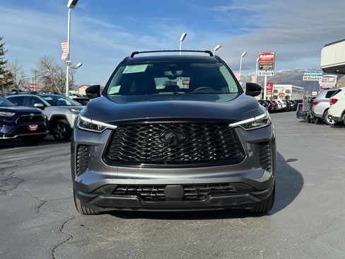 Used 2024 INFINITI QX60 Sensory w/ Vision Package image 16