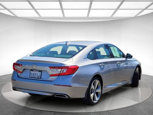 Certified 2020 Honda Accord Touring image 3