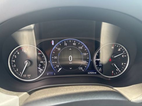 Used 2023 Buick Enclave Premium image 12