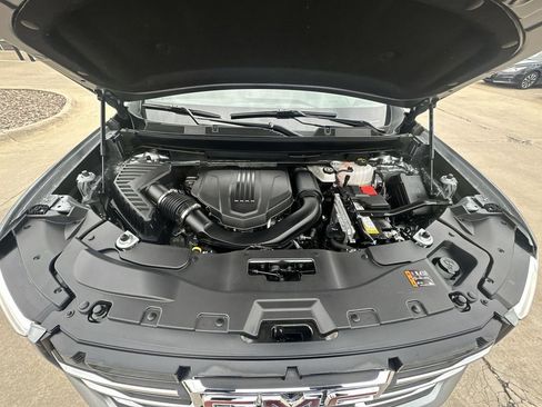 Certified 2025 GMC Acadia Elevation image 30