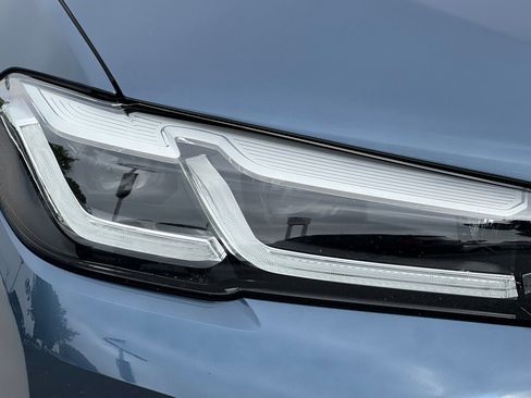 Certified 2023 BMW 540i w/ Premium Package RWD image 10