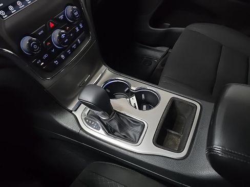 Used 2018 Jeep Grand Cherokee Laredo AWD/4WD image 28