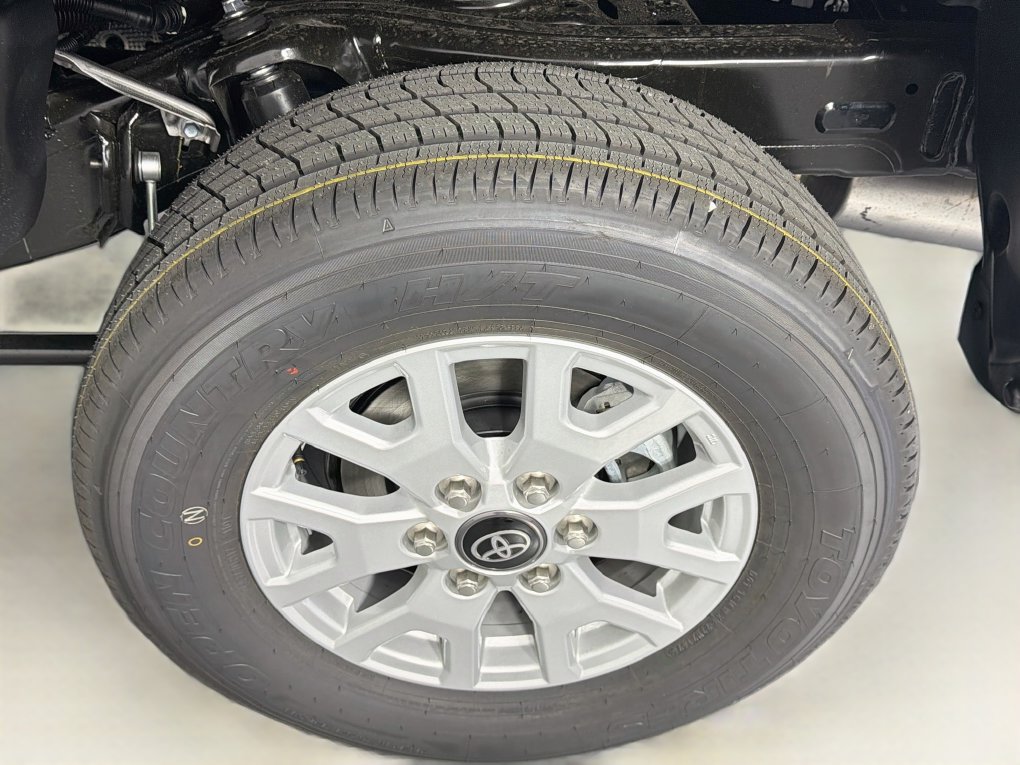 New 2026 Toyota Tacoma SR5 RWD image 31