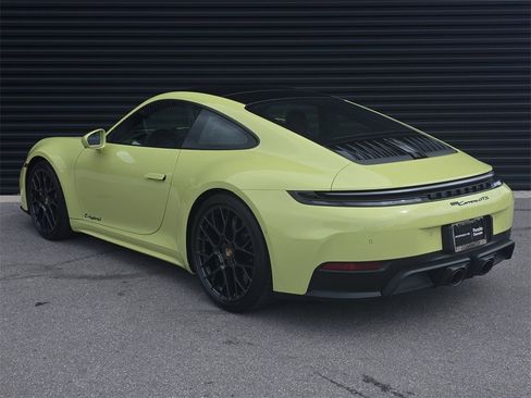 Used 2025 Porsche 911 Carrera GTS image 3