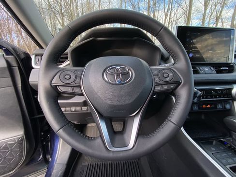 Certified 2025 Toyota RAV4 XLE Premium image 27