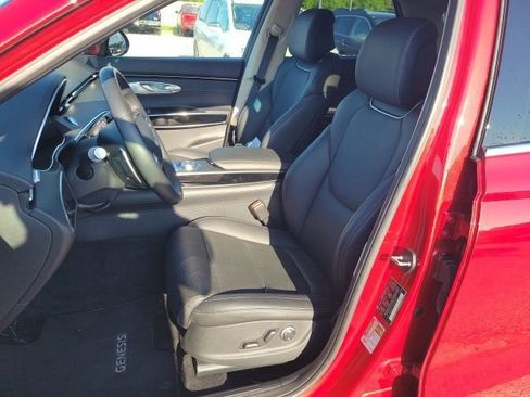 Used 2025 Genesis GV70 2.5T image 15