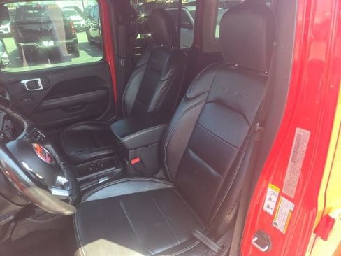 Used 2020 Jeep Wrangler Unlimited Sahara AWD/4WD image 15
