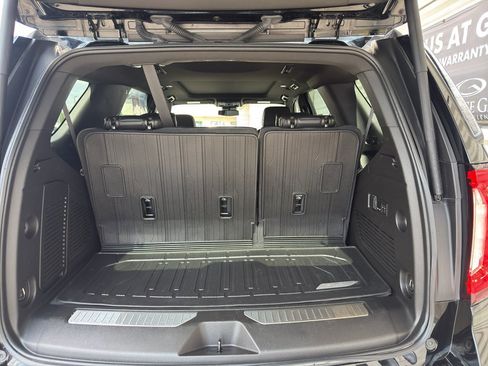 Used 2023 GMC Yukon Denali w/ LPO, Floor Liner Package AWD/4WD image 9