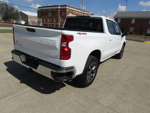 Used 2023 Chevrolet Silverado 1500 LT image 3