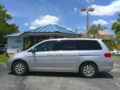 Used 2010 Honda Odyssey EX-L image 10
