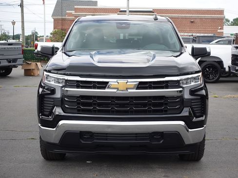 Used 2024 Chevrolet Silverado 1500 LT AWD/4WD image 5