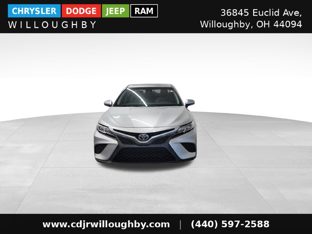 Used 2018 Toyota Camry SE w/ Audio Package FWD image 2