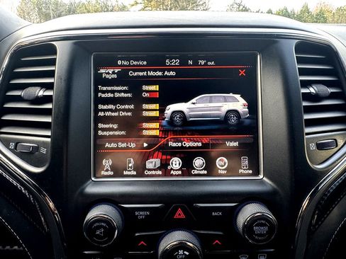 Used 2017 Jeep Grand Cherokee SRT image 5