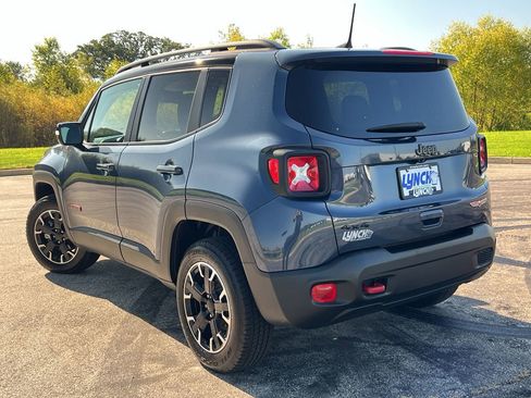 Used 2023 Jeep Renegade Trailhawk image 40