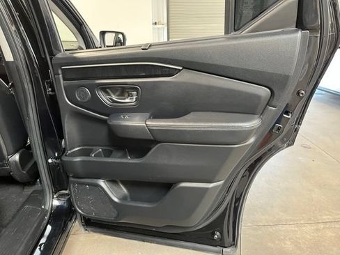 Used 2023 Honda Pilot Elite image 16