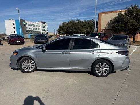 Used 2023 Toyota Camry LE image 6