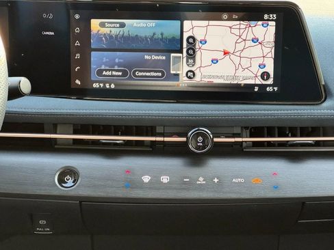 Used 2023 Nissan Ariya image 13