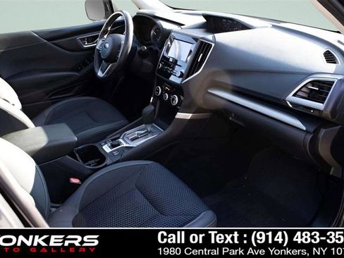 Used 2021 Subaru Forester Premium image 20