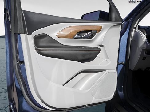 Used 2021 GMC Terrain SLE image 26