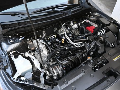 Used 2024 Nissan Altima 2.5 SV image 33