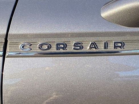 Used 2022 Lincoln Corsair AWD w/ Premium Package image 11