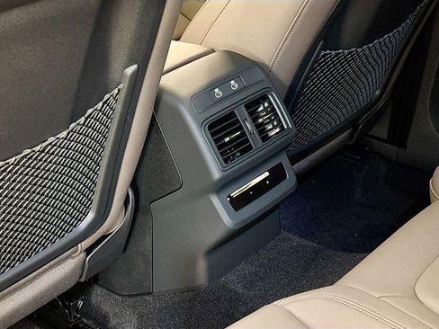 New 2025 Audi Q5 Premium Plus image 17