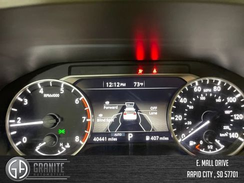 Used 2025 Nissan Rogue SV AWD/4WD image 16
