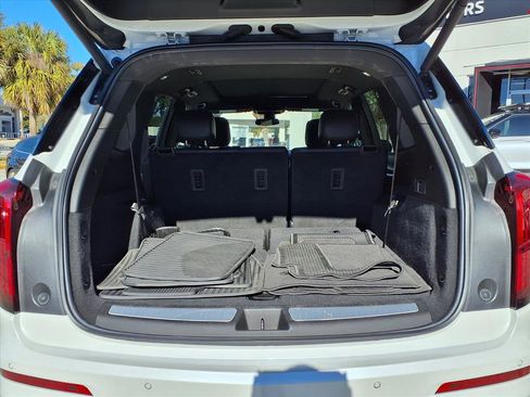 Certified 2022 Cadillac XT6 Luxury image 16