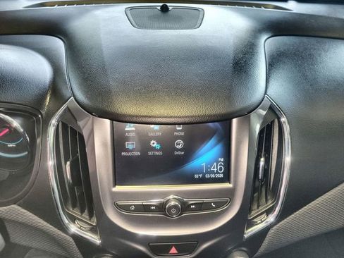 Used 2016 Chevrolet Cruze LT image 18