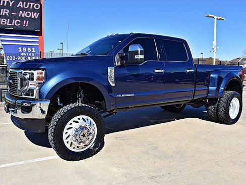 Used 2020 Ford F350 Lariat w/ Lariat Ultimate Package AWD/4WD image 12
