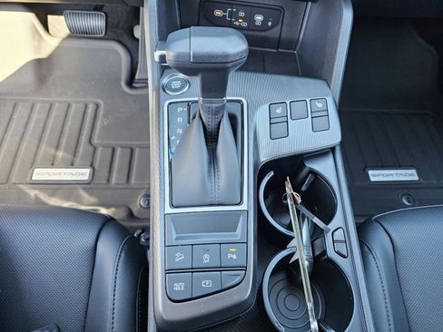 New 2026 Kia Sportage EX FWD image 25