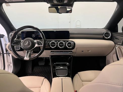 Used 2024 Mercedes-Benz CLA 250 image 13