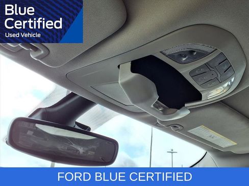 Used 2024 Chrysler Pacifica Touring-L image 23