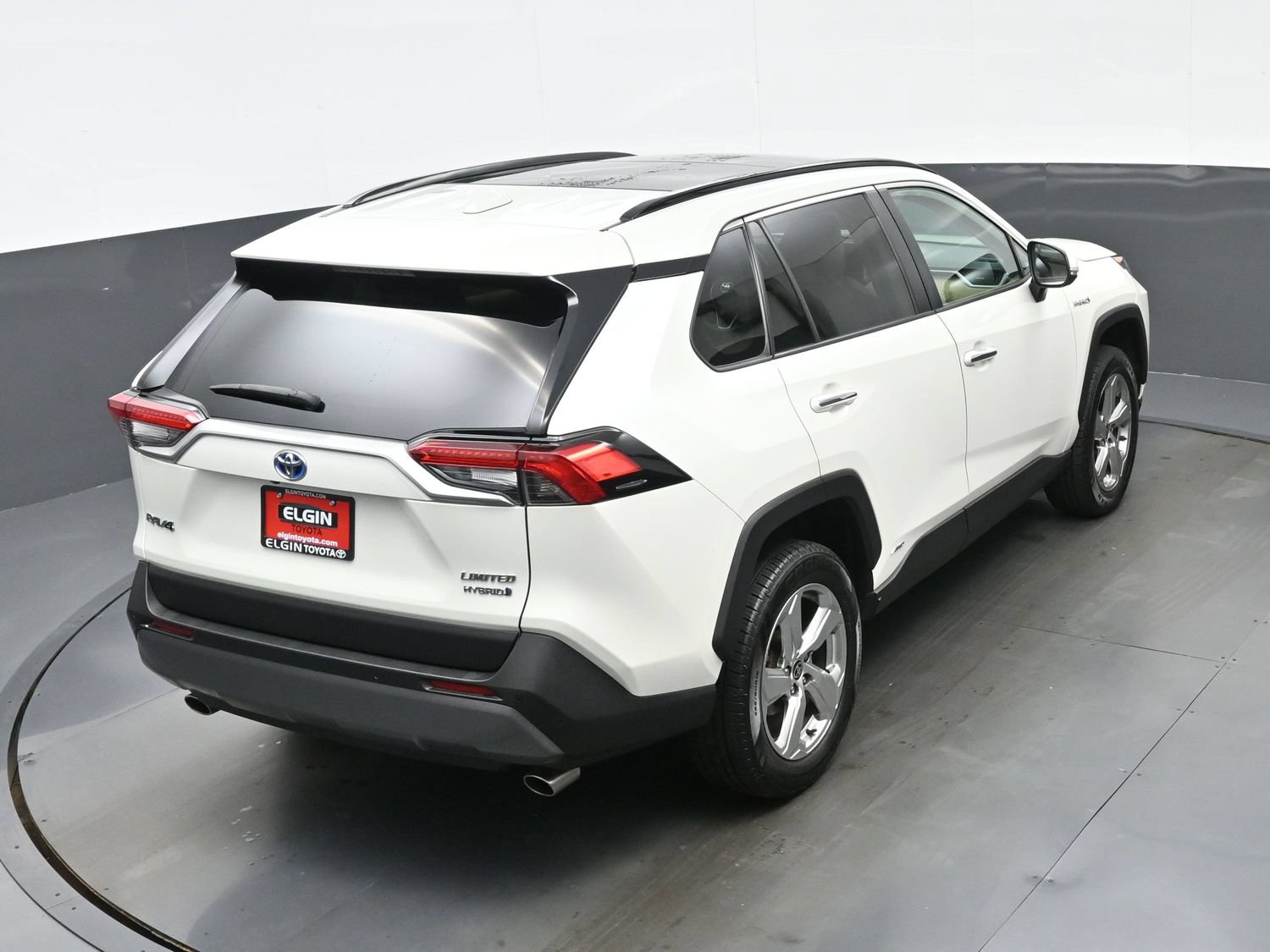 Used 2021 Toyota RAV4 Limited AWD/4WD image 42