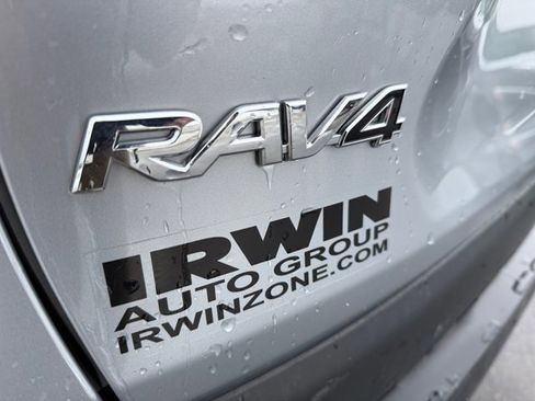 Used 2025 Toyota RAV4 LE AWD/4WD image 29