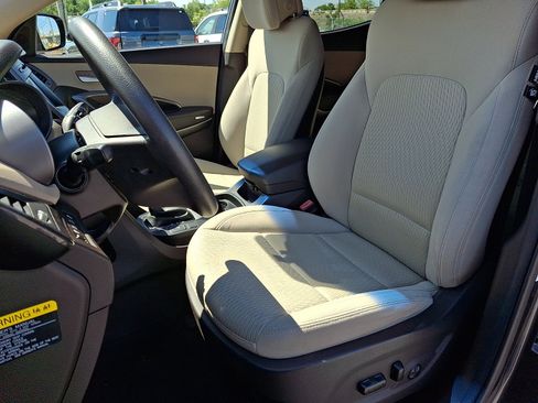 Used 2018 Hyundai Santa Fe Sport w/ 2.4L Value Package 02 AWD/4WD image 13