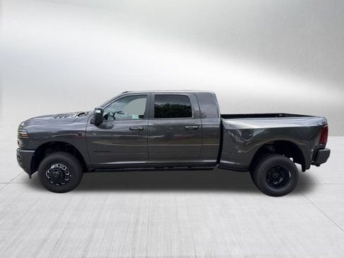 New 2026 RAM 3500 Laramie AWD/4WD image 8