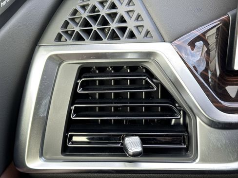 New 2026 BMW X5 xDrive40i w/ Premium Package image 22