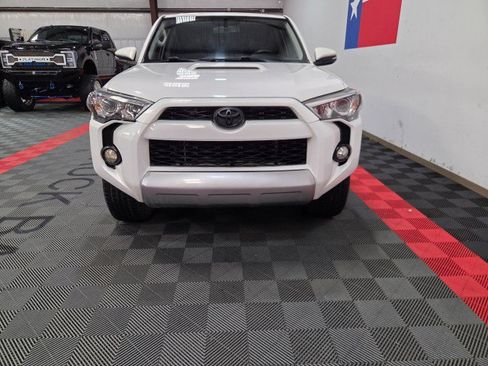 Used 2017 Toyota 4Runner TRD Off-Road Premium AWD/4WD image 16