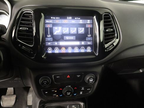 Used 2019 Jeep Compass Limited AWD/4WD image 40