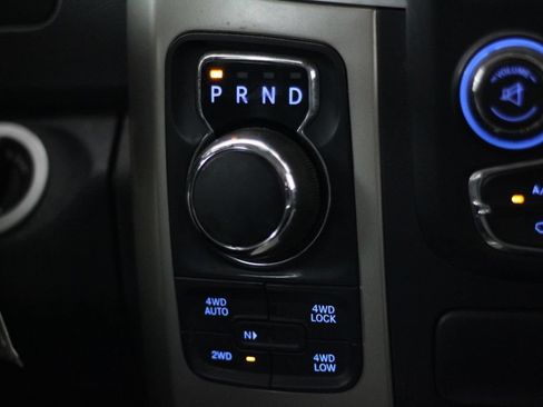 Used 2015 RAM 1500 Big Horn AWD/4WD image 23