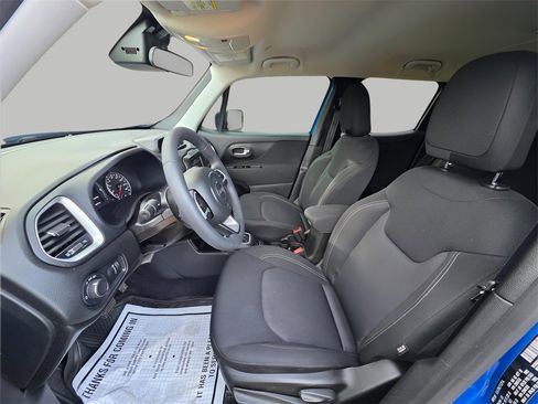 Used 2020 Jeep Renegade Sport image 16