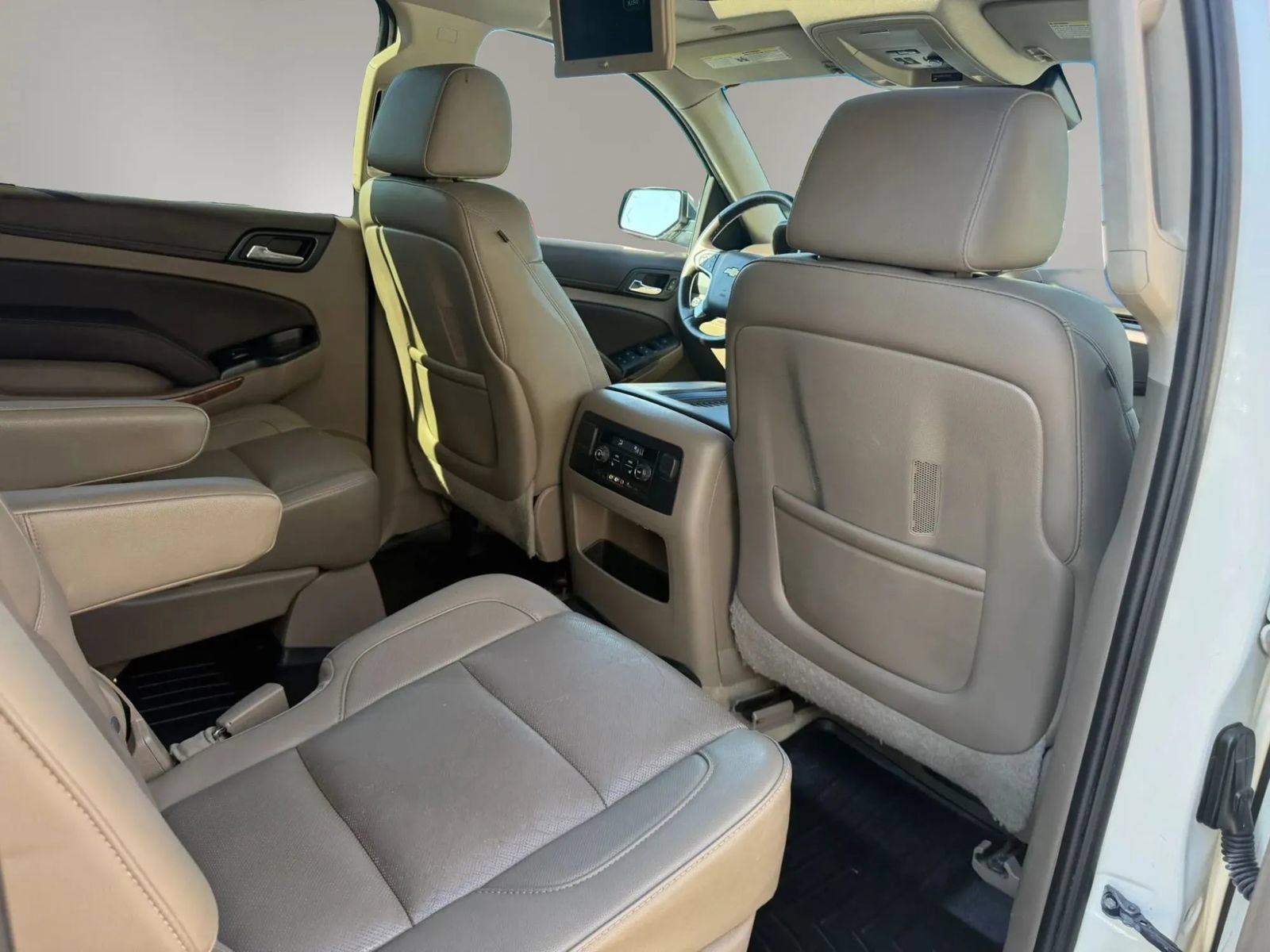Used 2015 Chevrolet Suburban LTZ AWD/4WD image 49